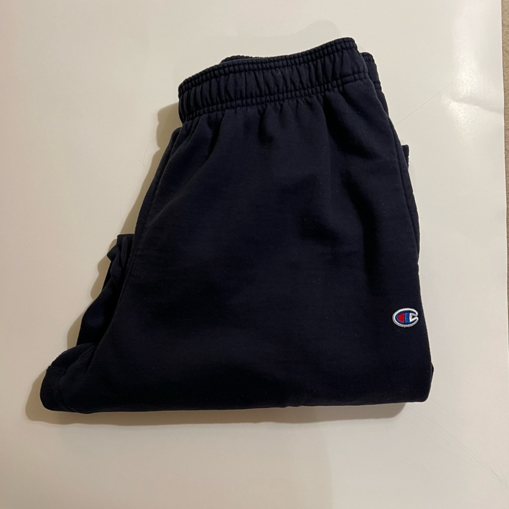 Men’s Champion Relaxed Jogger - wide leg. Navy.